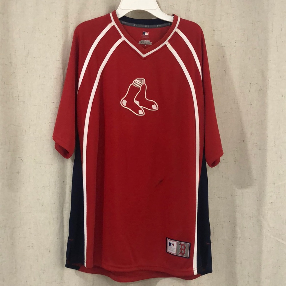 Baseball Red Sox V Neck Shirt from MLB
